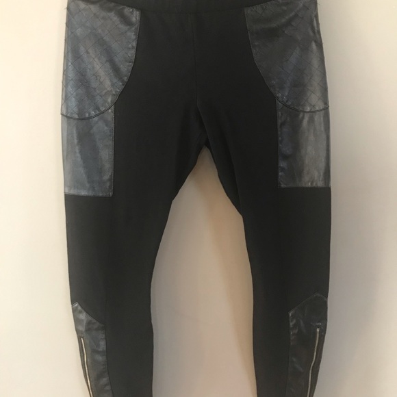Size medium Bebe leggings - Picture 11 of 11